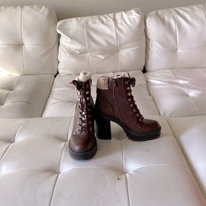 Brown heeled boots NEVER WORN